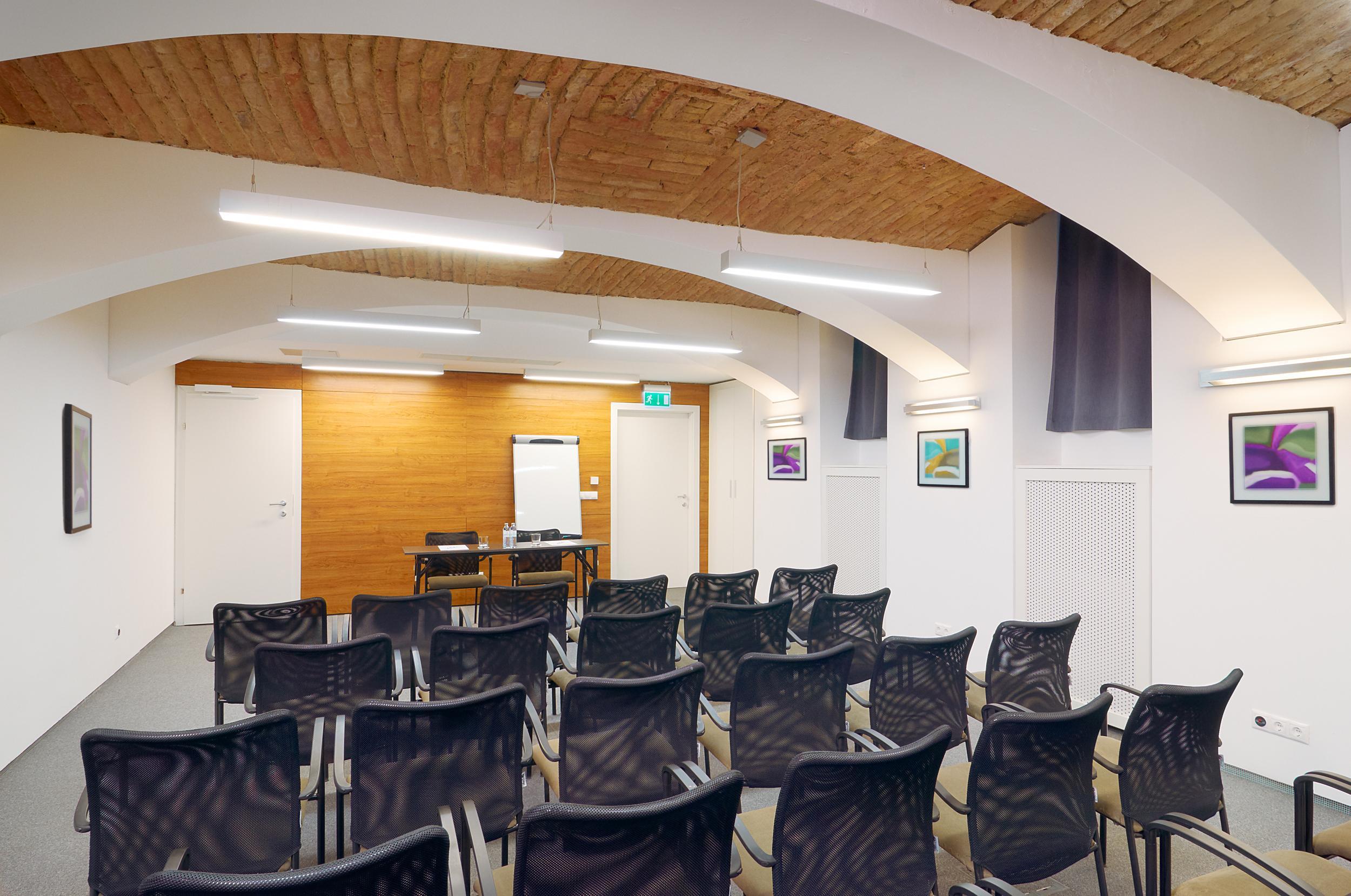 Fortyplusone Hotel, New! Soft Opening 4* Wiedeń