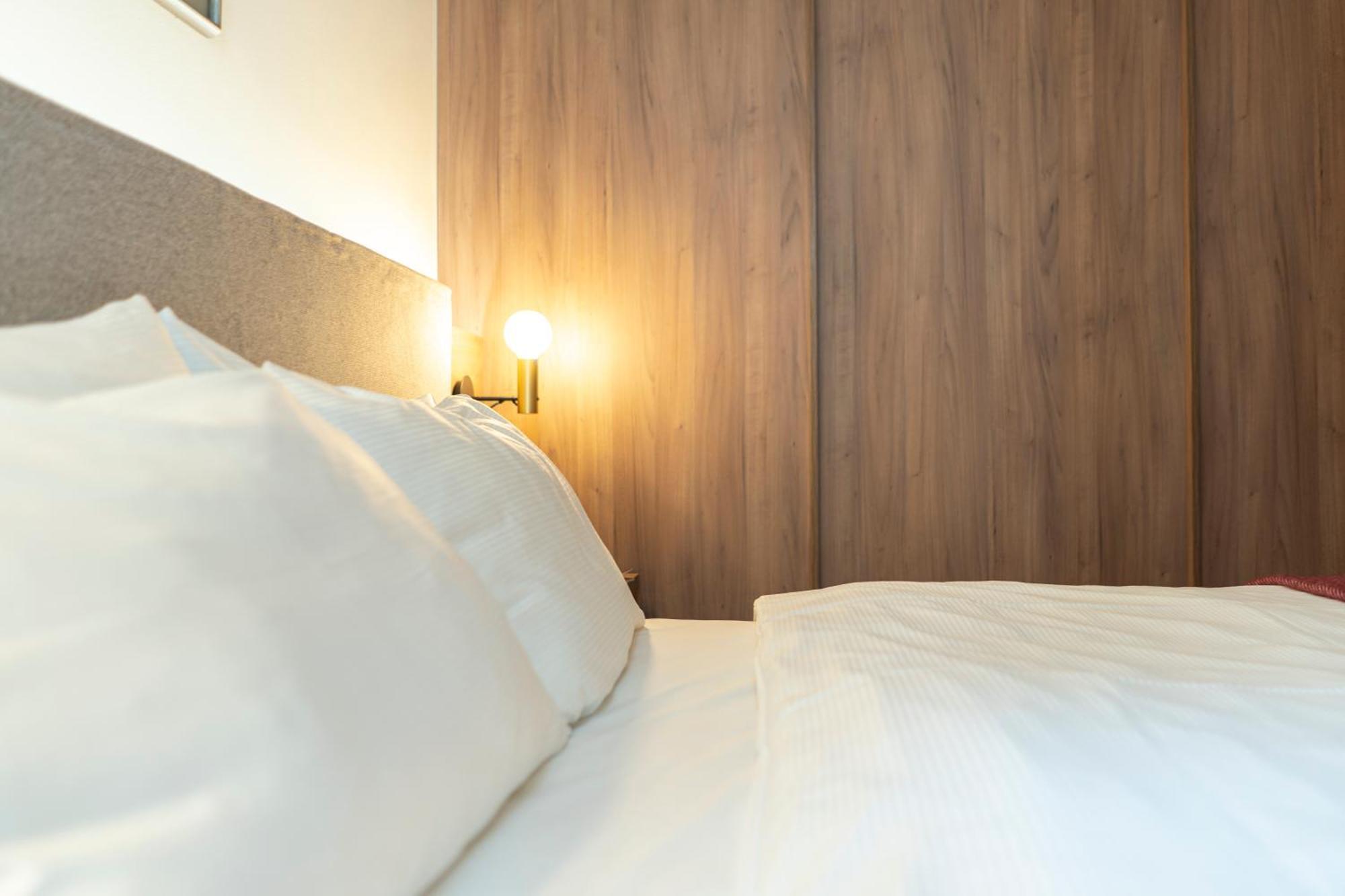 Fortyplusone Hotel, New! Soft Opening 4* Wien